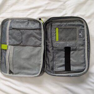 Eagle Creek eTools Organizer Pro